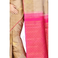 Vijayalashmi Beige,Pink Kanchipuram Silk Saree [विजयलक्श्मी पाटल काञ्चीपुरं कौशेय शाटिका]